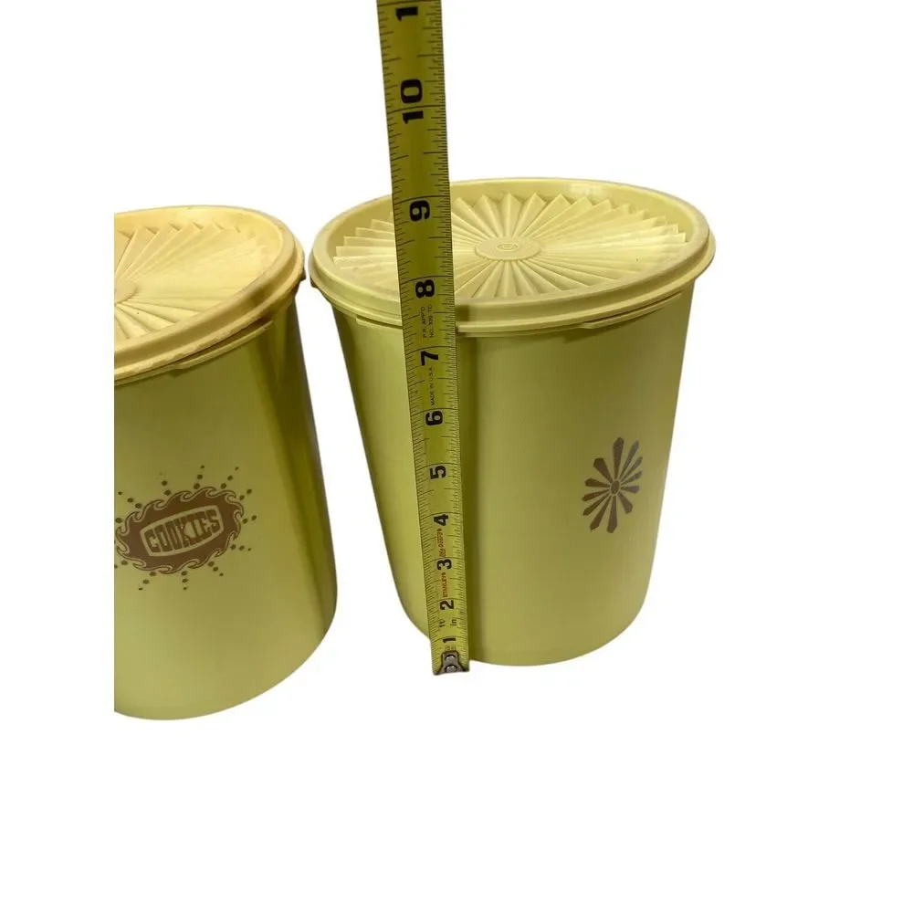 4 Vintage Tupperware Servalier‎ Canisters 3 Yellow  1 Green with Lids Nesting